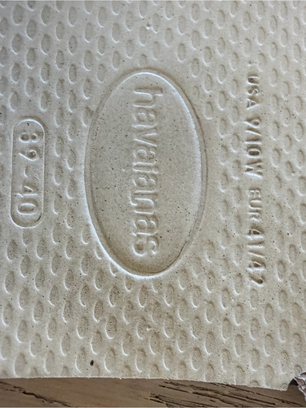 Havaianas Women's Light Beige Bow Slide Sandals - Picture 4 of 4